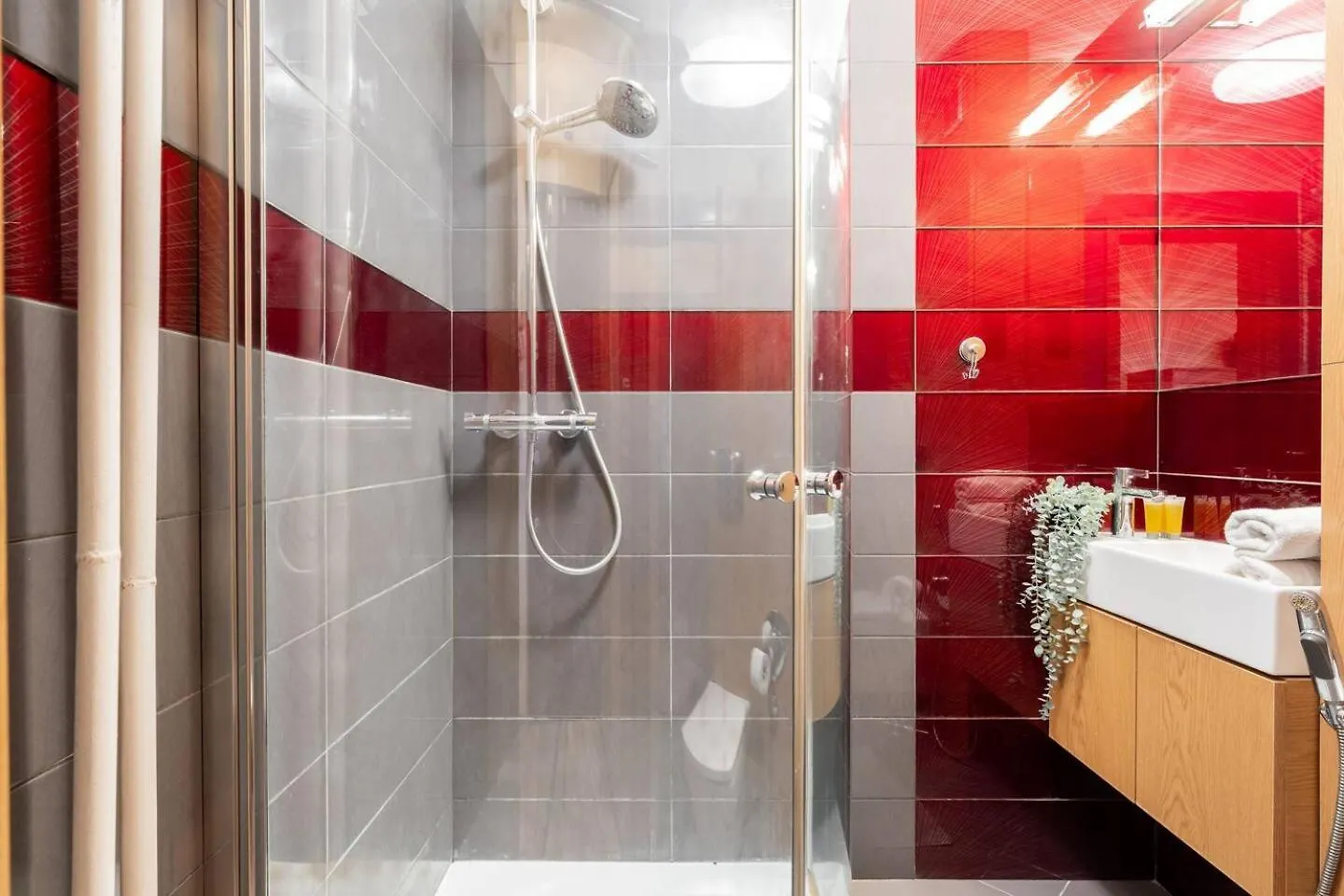 Amber Studios City Center Warsaw Apartment